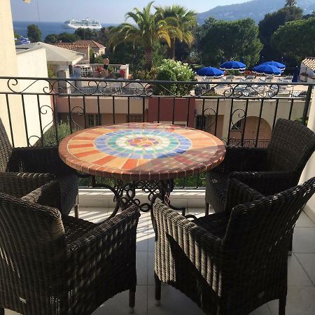 Nyrenoverad Laegenhet Med Havsutsikt Villefranche-sur-Mer Extérieur photo