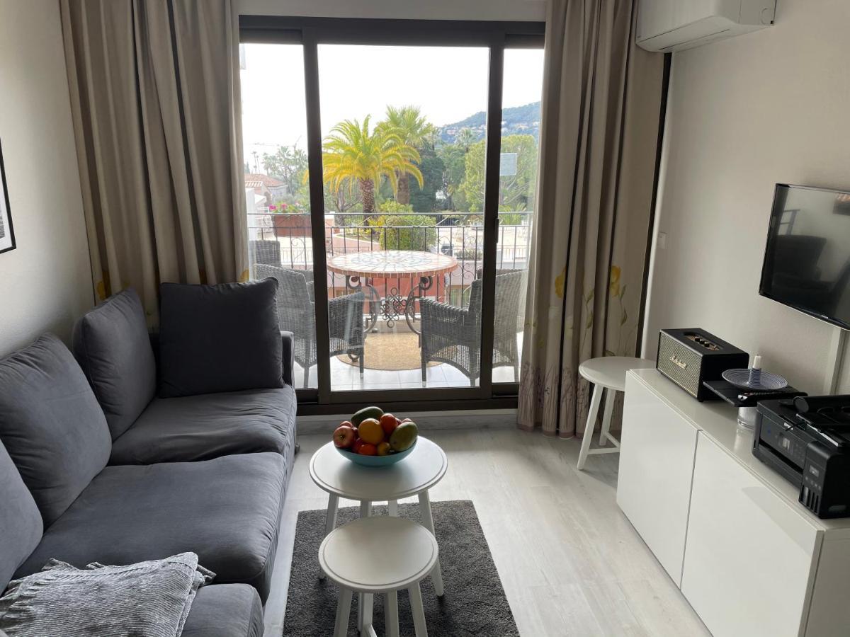 Nyrenoverad Laegenhet Med Havsutsikt Villefranche-sur-Mer Extérieur photo